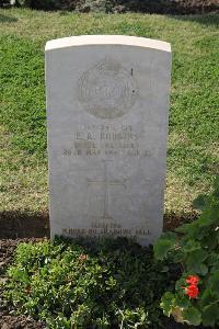 Ismailia War Memorial Cemetery - Robbins, Edgar R.